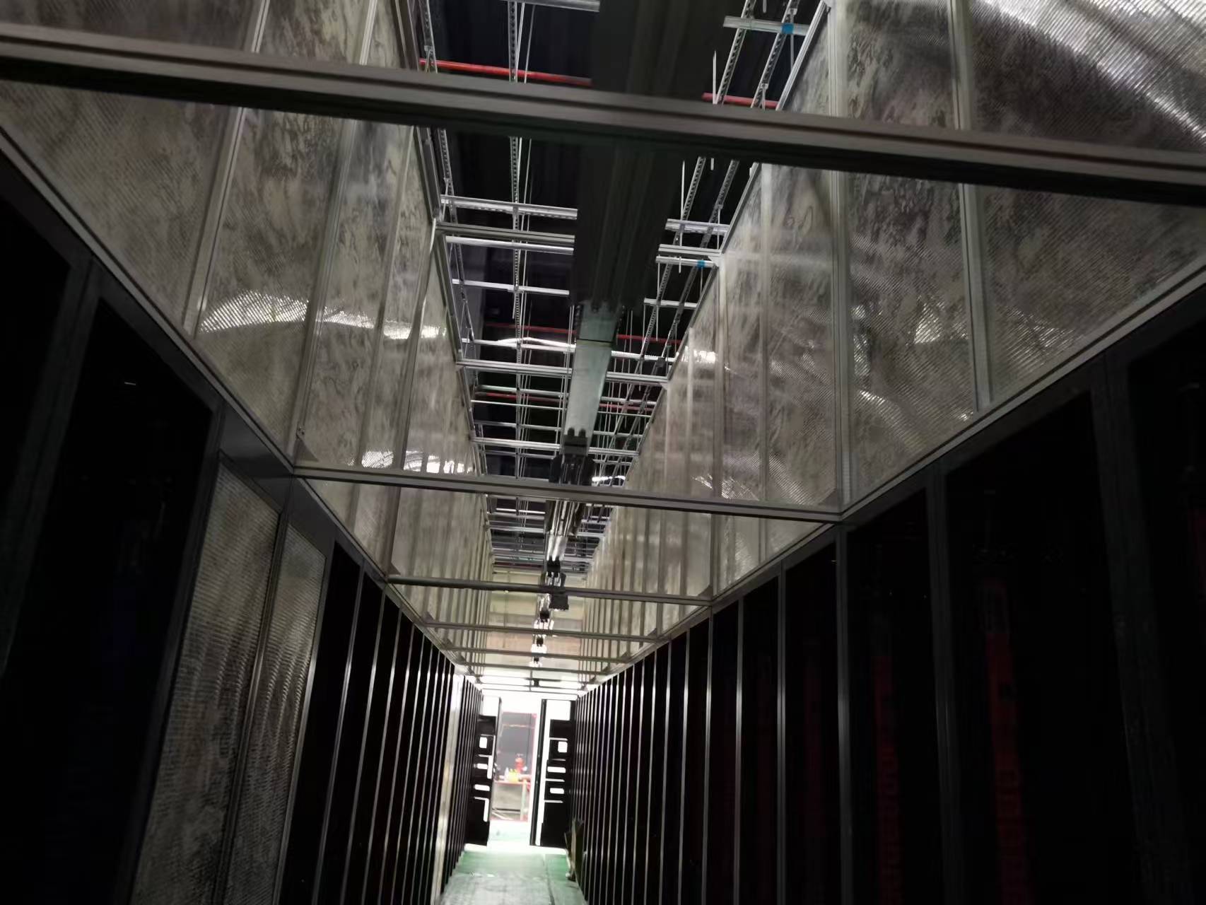 Data Center Hot Aisle System