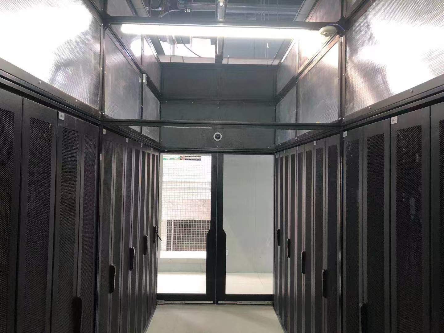 Data Center Hot Aisle System
